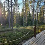 Villa Martta, Yllaes, Lapland Hideaway Near Trails *